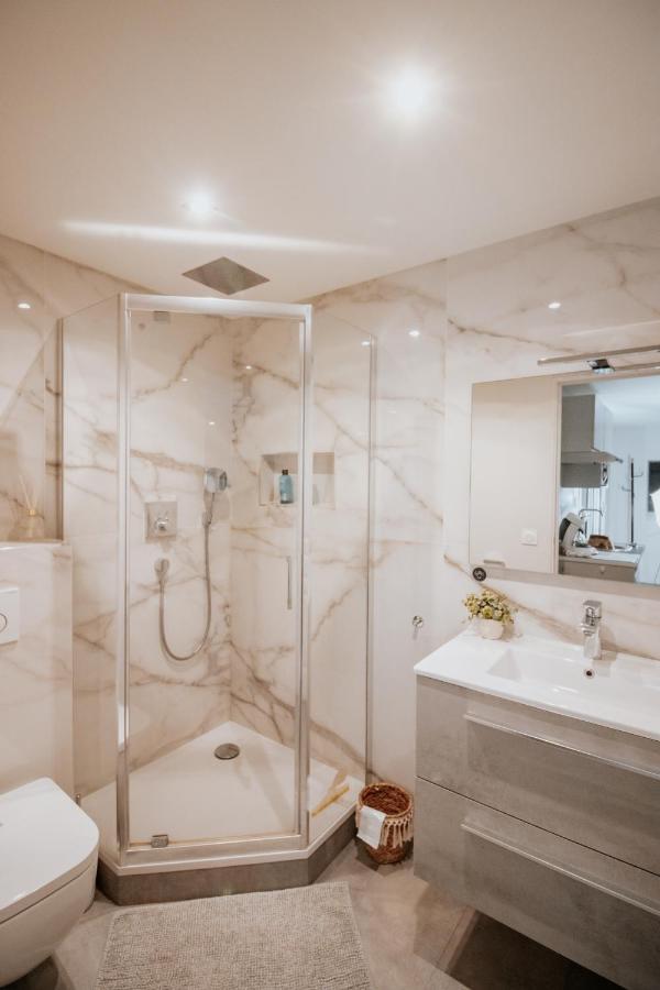 O2M Gresy Sur Aix Apartment Mognard Bagian luar foto