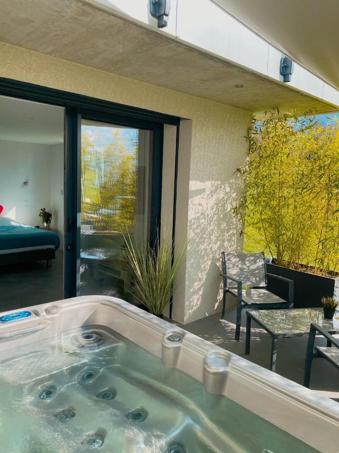 O2M Gresy Sur Aix Apartment Mognard Bagian luar foto